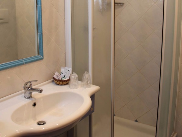 Bagno camera quadrupla